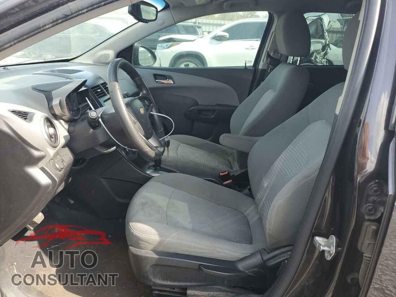 CHEVROLET SONIC 2014 - 1G1JA6SH3E4131987