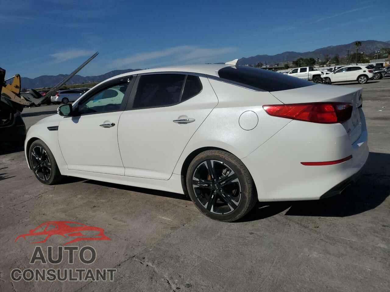 KIA OPTIMA 2015 - KNAGM4A73F5657728