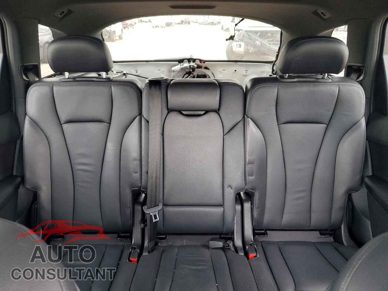 AUDI Q7 2017 - WA1LAAF78HD018443
