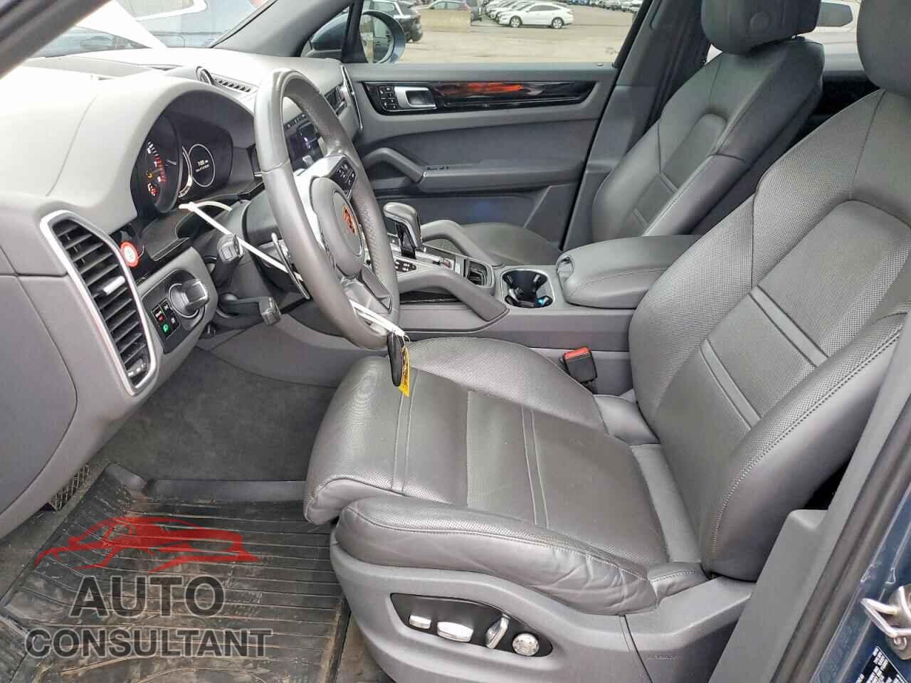 PORSCHE CAYENNE 2019 - WP1AA2AY3KDA05916