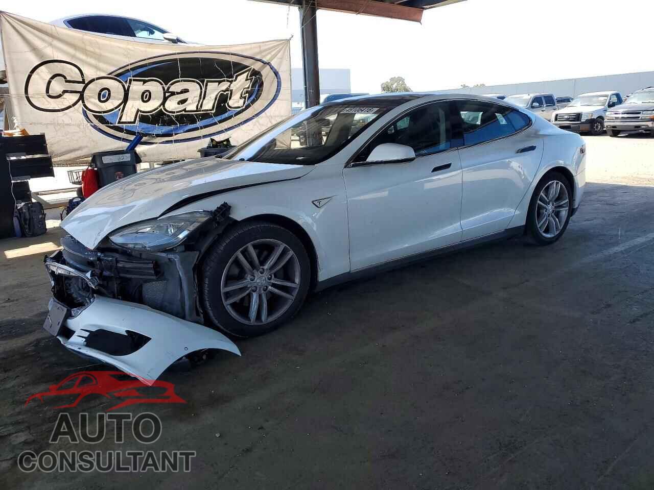 TESLA MODEL S 2015 - 5YJSA1H14FF083838