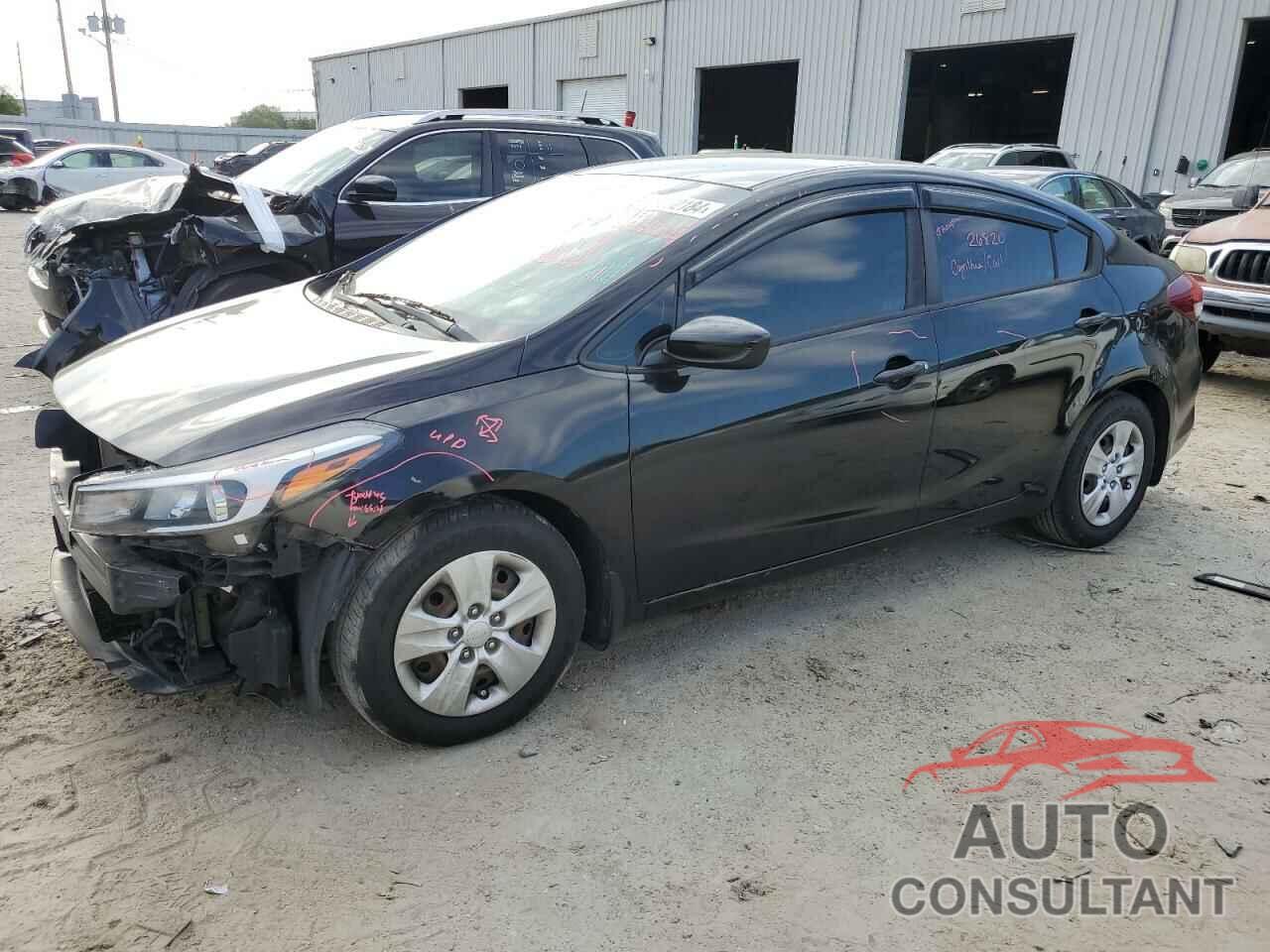 KIA FORTE 2018 - 3KPFK4A74JE210178
