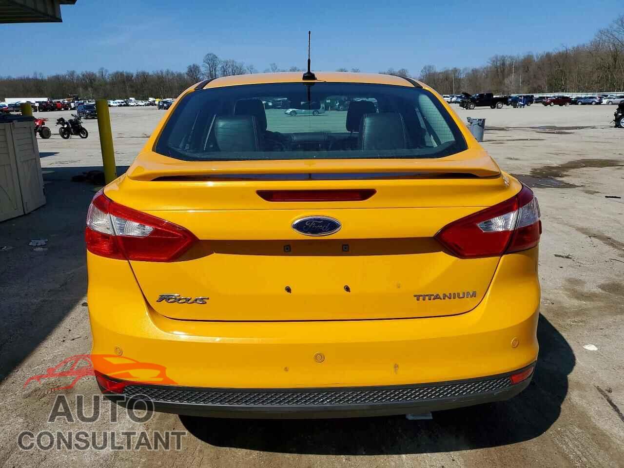 FORD FOCUS 2012 - 1FAHP3J23CL271918