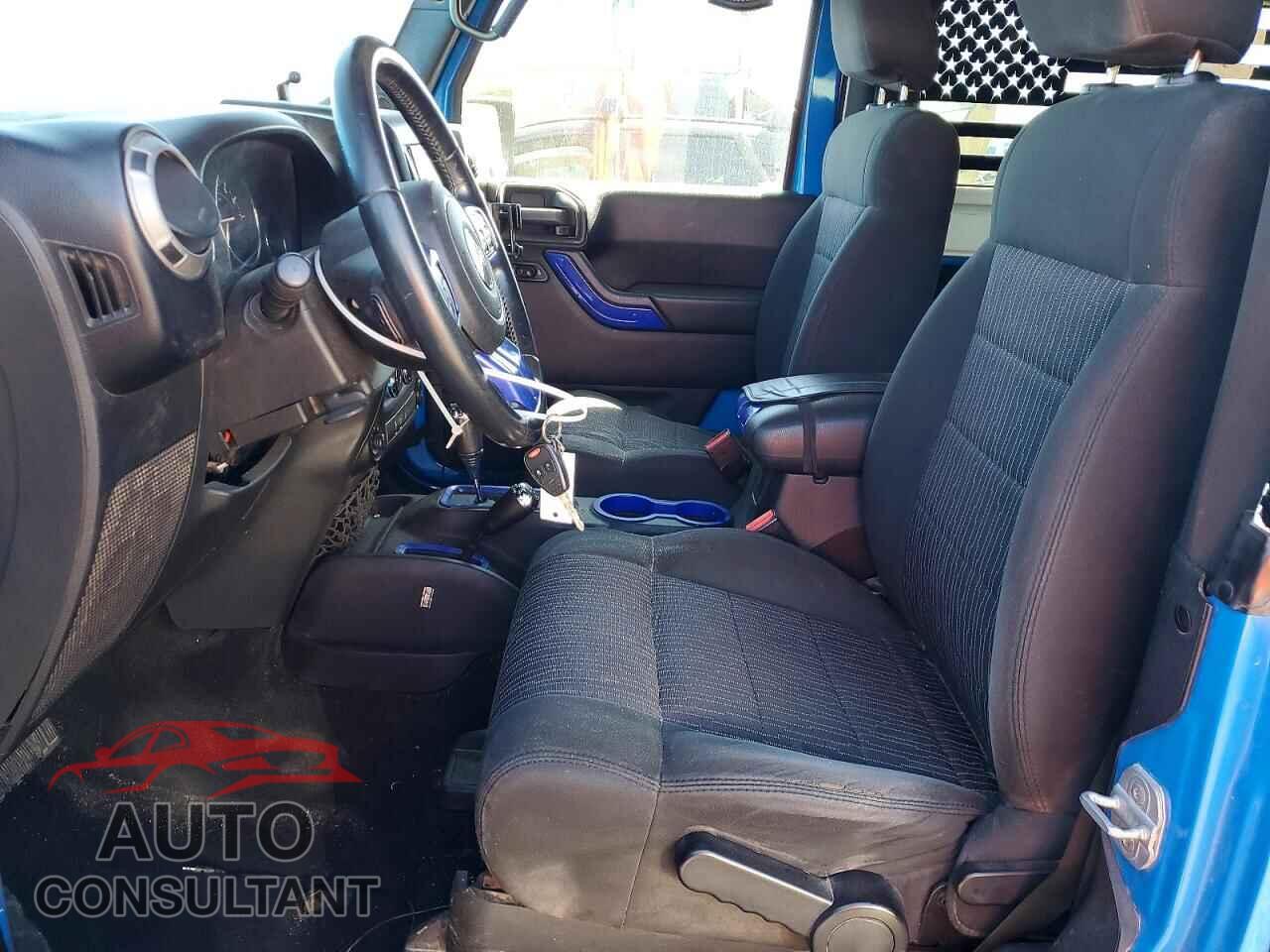 JEEP WRANGLER 2011 - 1J4AA2D17BL552851