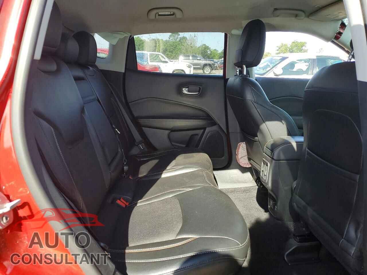 JEEP COMPASS 2018 - 3C4NJDBB6JT485340