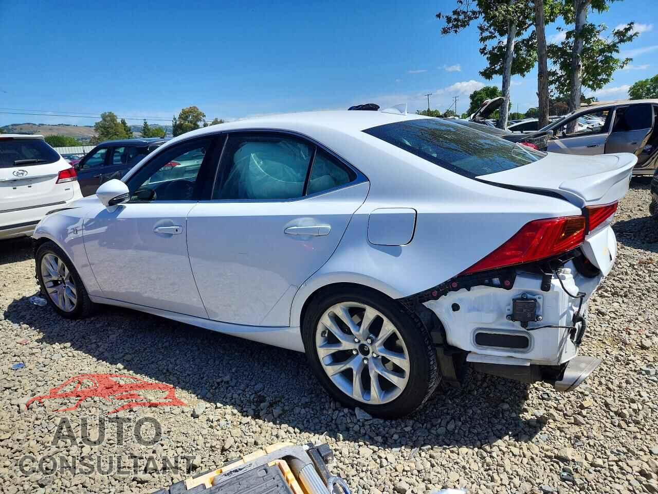 LEXUS IS 2018 - JTHBZ1D23J5032539