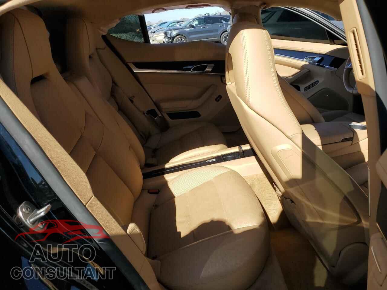 PORSCHE PANAMERA 2015 - WP0AA2A74FL006318