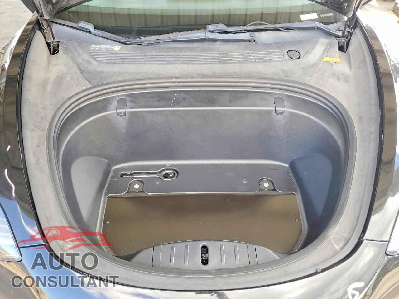 TESLA MODEL 3 2018 - 5YJ3E1EB7JF086800