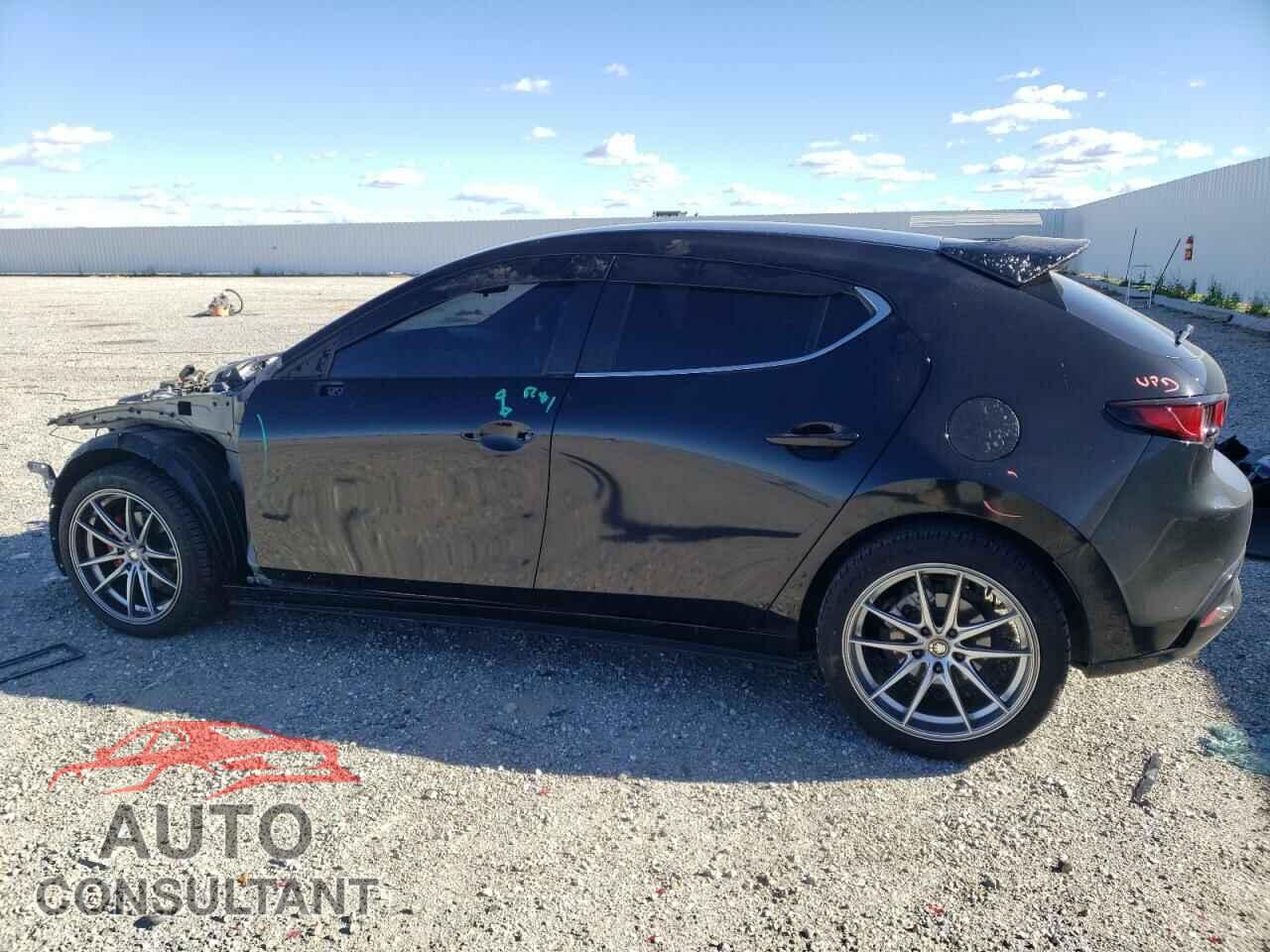MAZDA 3 2021 - JM1BPAJL9M1327595