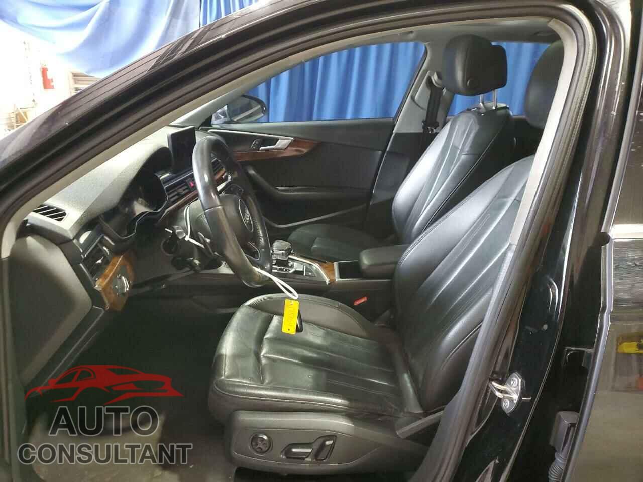 AUDI A4 2019 - WAUDNAF44KN018264