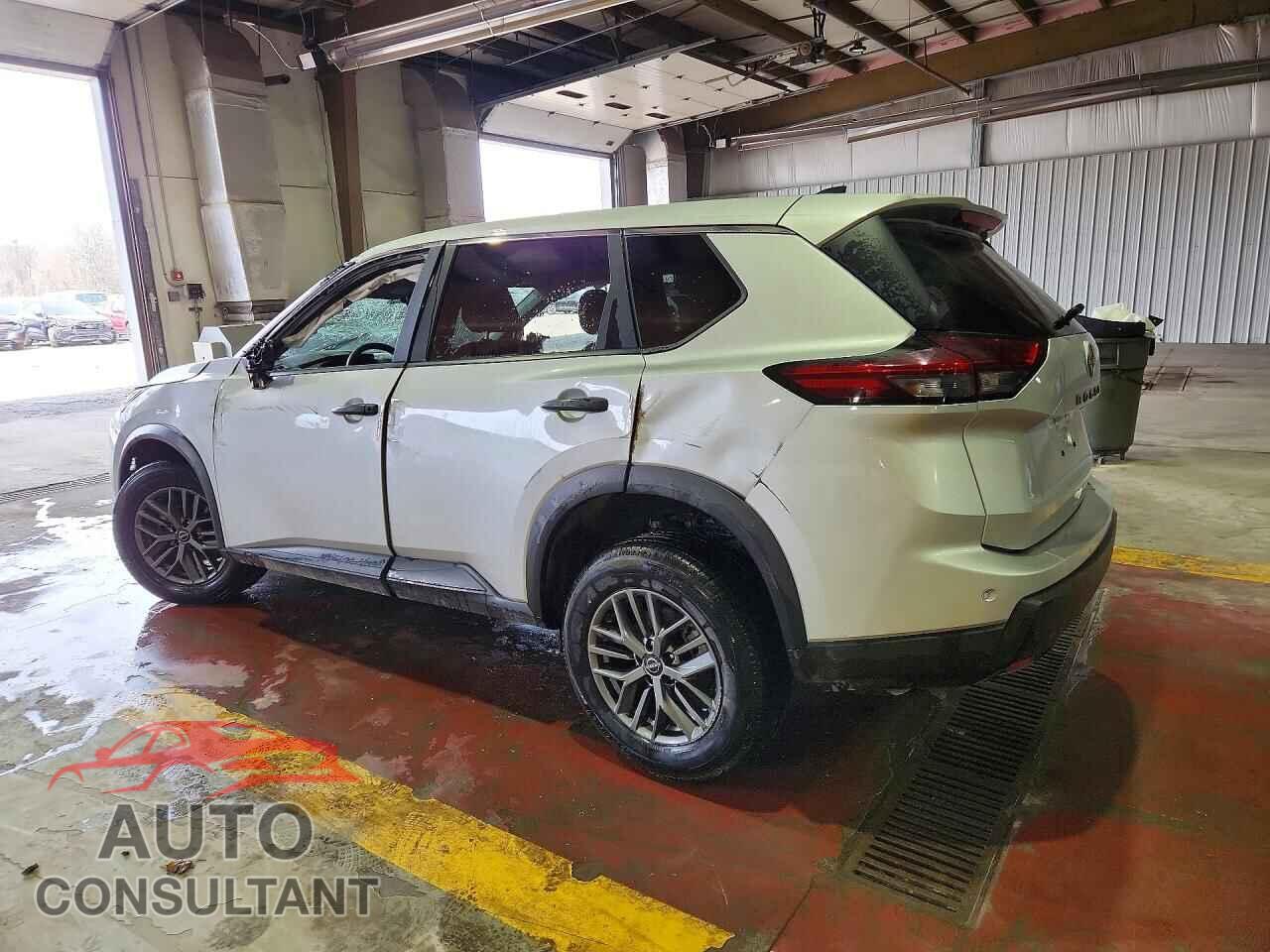 NISSAN ROGUE 2024 - 5N1BT3AA5RC673950