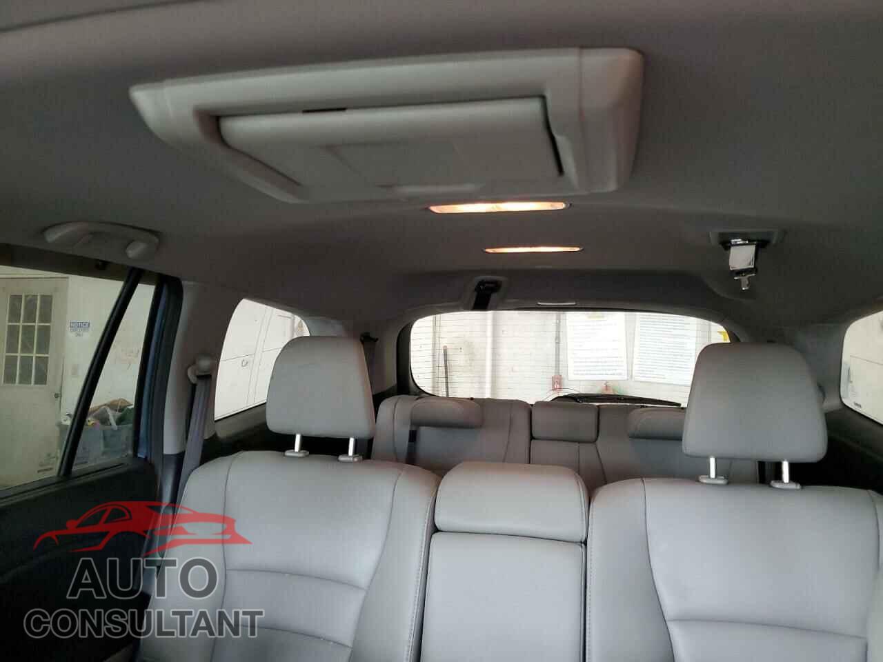 HONDA PILOT 2017 - 5FNYF6H91HB012078