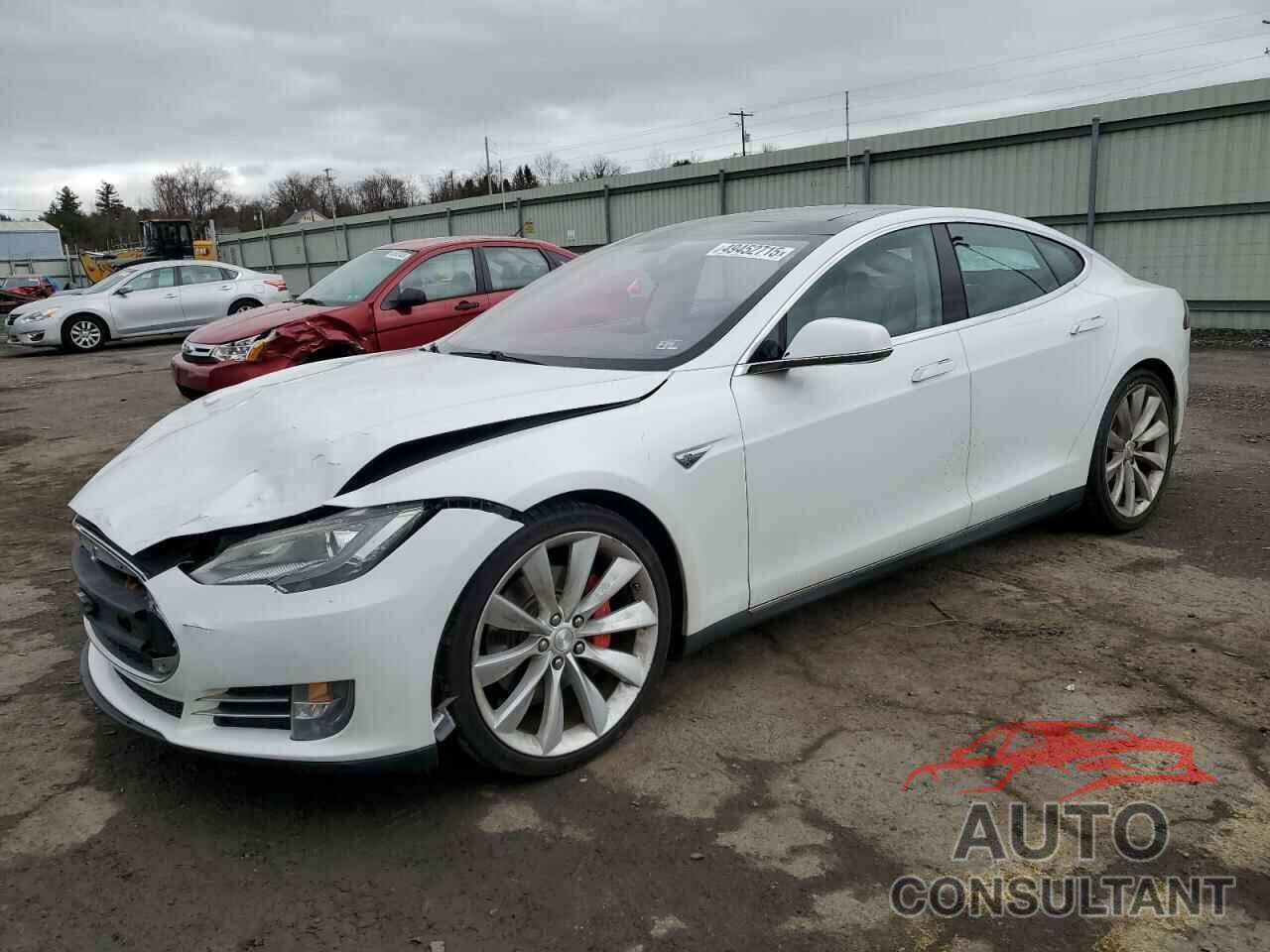 TESLA MODEL S 2014 - 5YJSA1H17EFP29470
