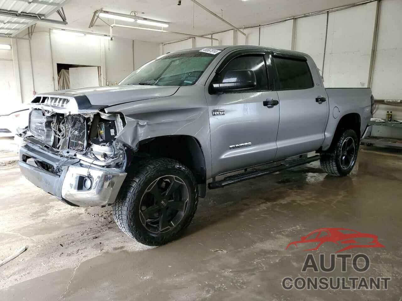 TOYOTA TUNDRA 2017 - 5TFDW5F11HX605984