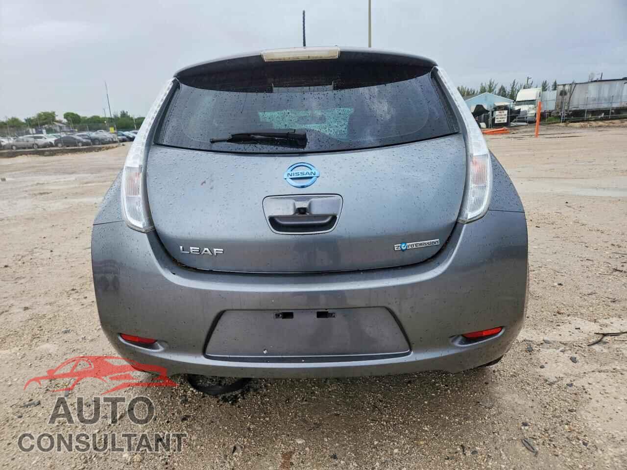 NISSAN LEAF 2015 - 1N4AZ0CP9FC320109