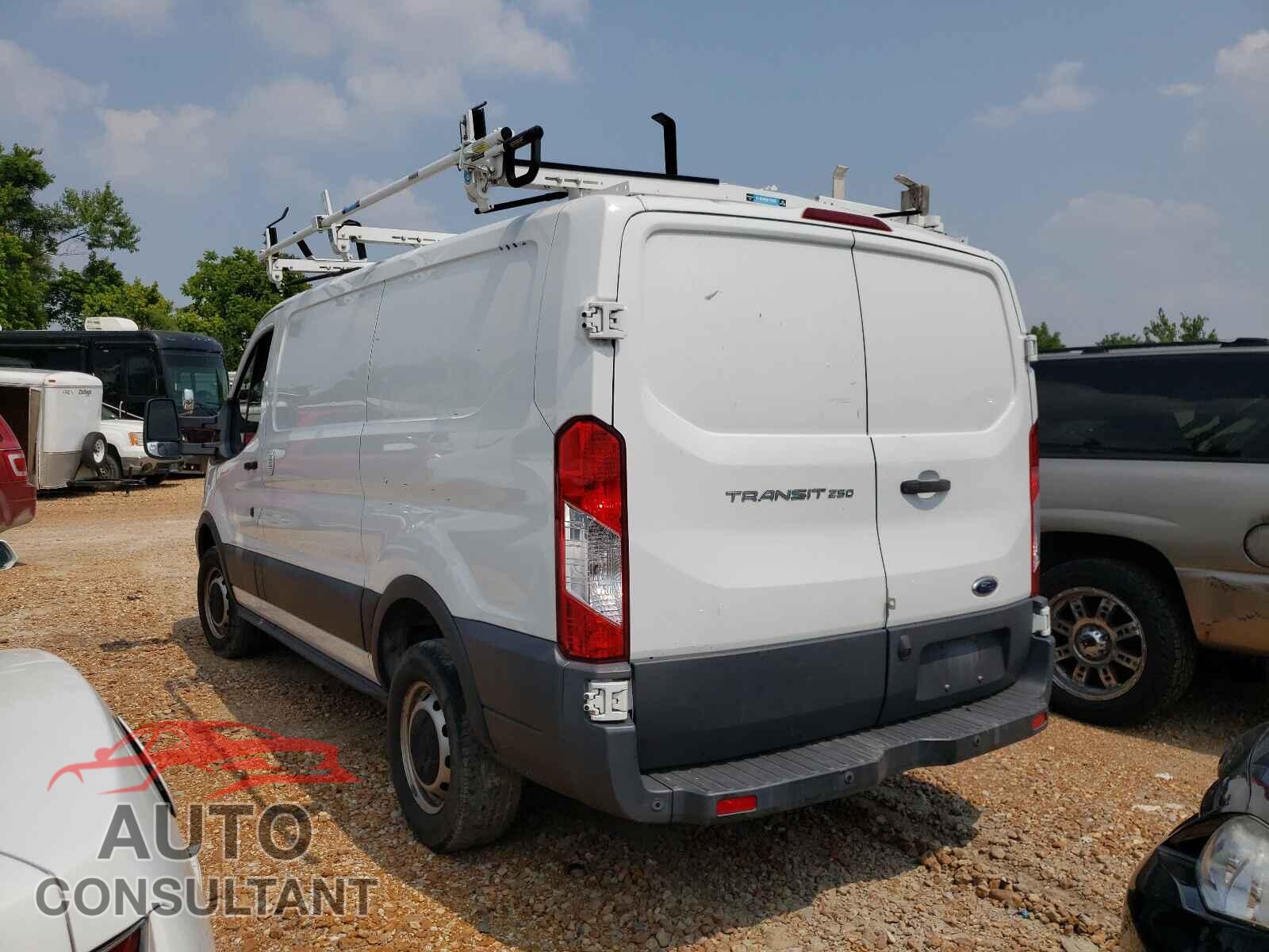 FORD TRANSIT CO 2016 - 1FTYR1YM5GKB14922