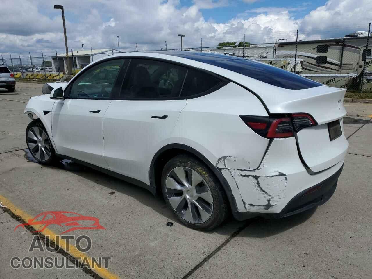 TESLA MODEL Y 2022 - 7SAYGDEE1NF440394