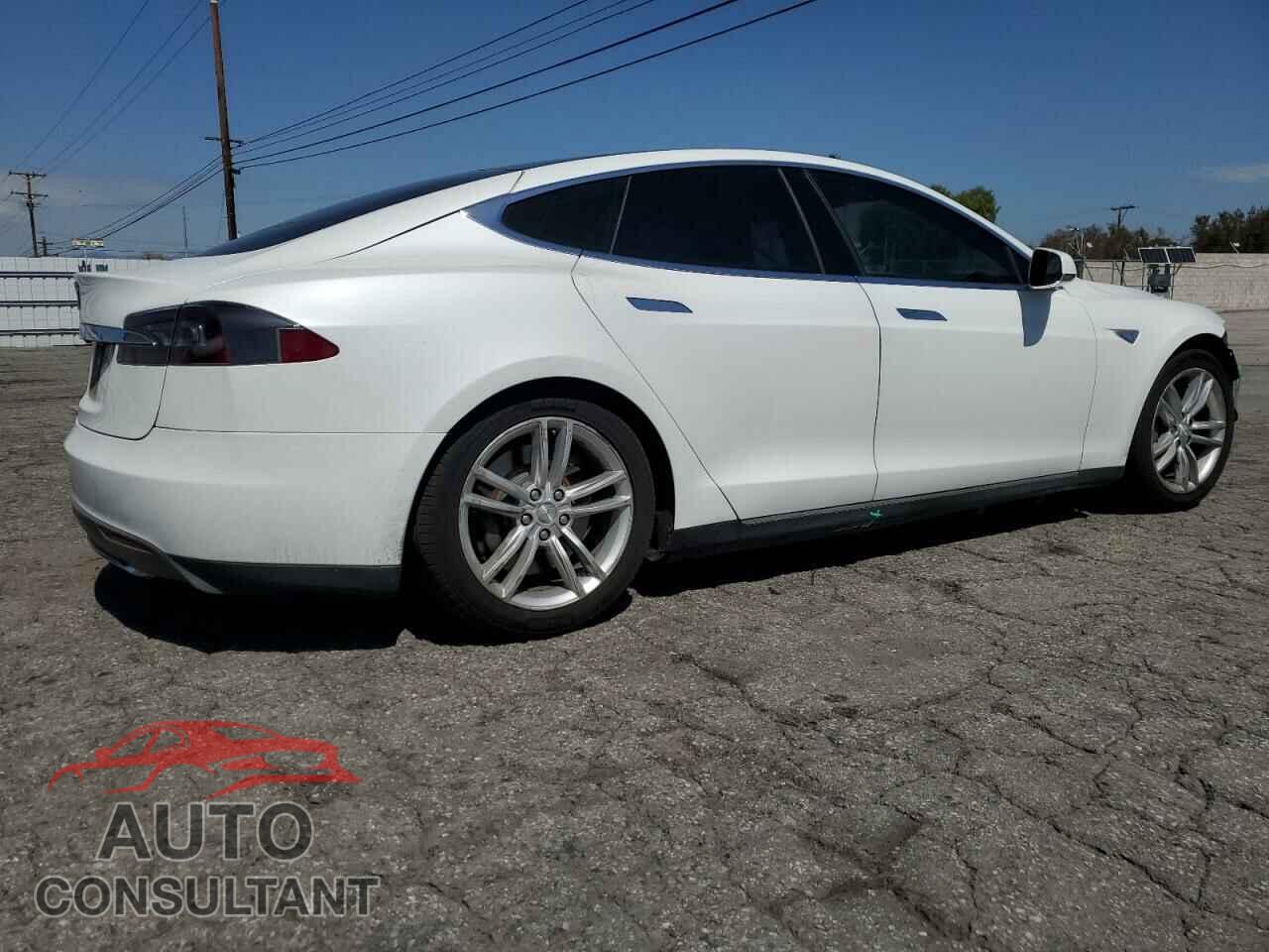 TESLA MODEL S 2013 - 5YJSA1CGXDFP03603