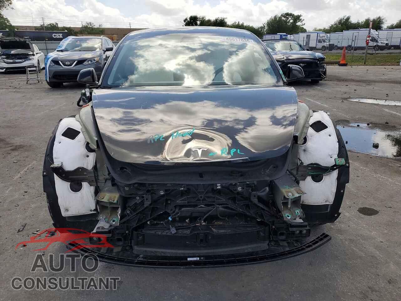 TESLA MODEL 3 2024 - 5YJ3E1EAXRF869631