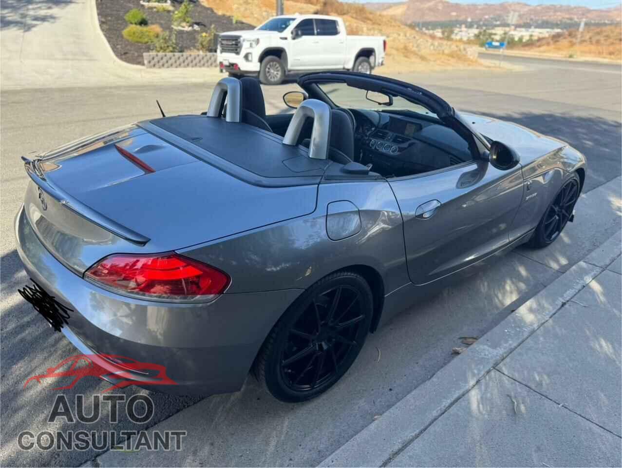 BMW Z4 2011 - WBALM7C57BE383536