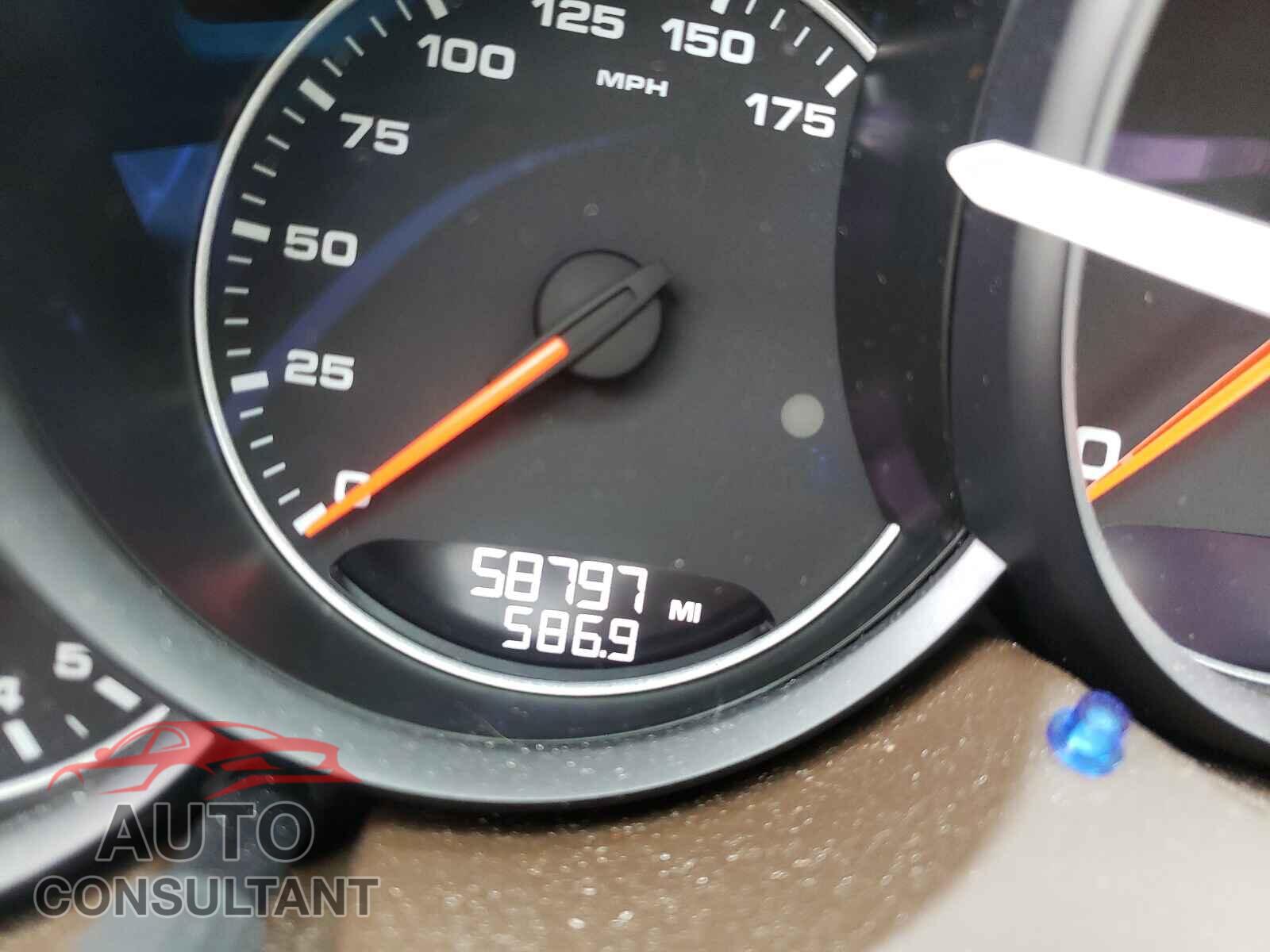 PORSCHE CAYENNE 2017 - WP1AD2A26HLA82121