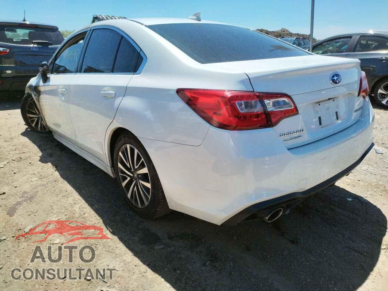 SUBARU LEGACY 2019 - 4S3BNAH62K3021099
