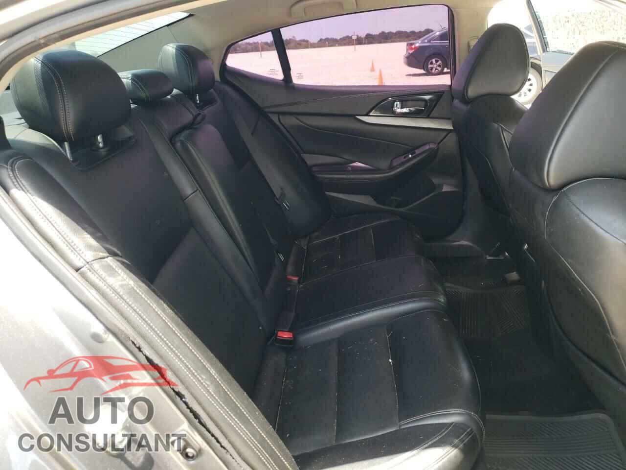 NISSAN MAXIMA 2017 - 1N4AA6AP8HC449958