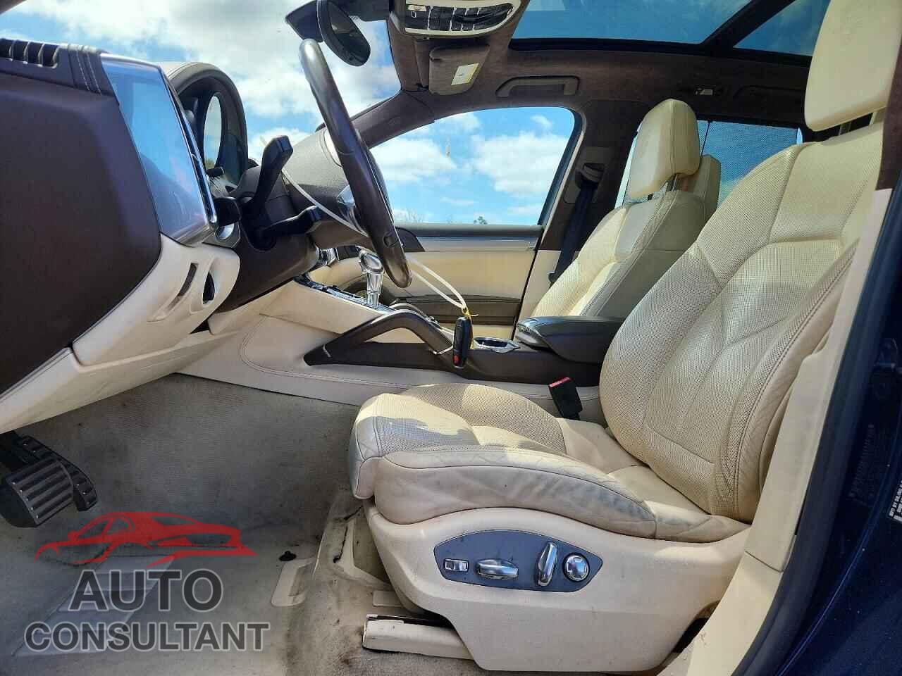 PORSCHE CAYENNE 2013 - WP1AB2A2XDLA81439