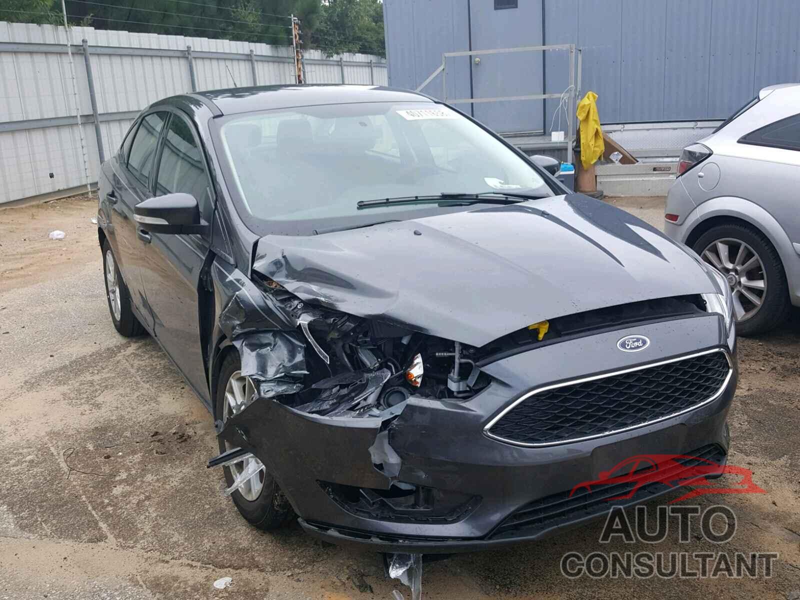 FORD FOCUS 2017 - 1FADP3F26HL266128