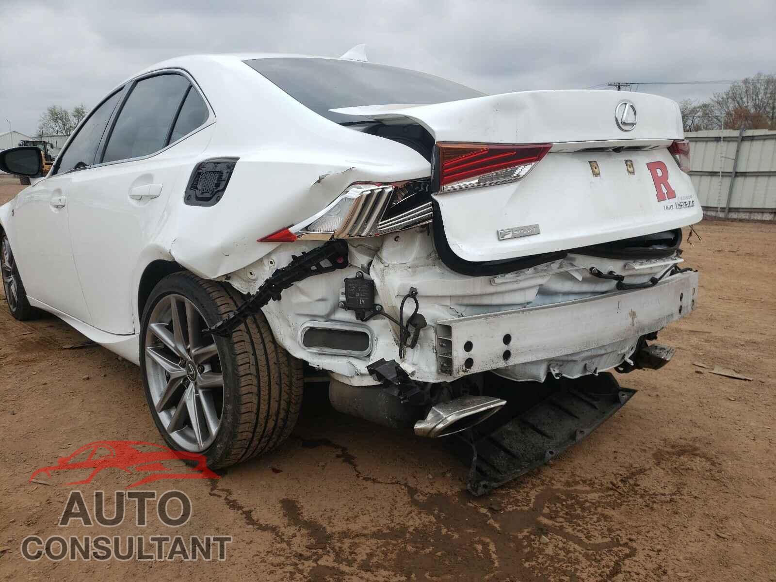 LEXUS IS 2019 - JTHC81D29K5036734