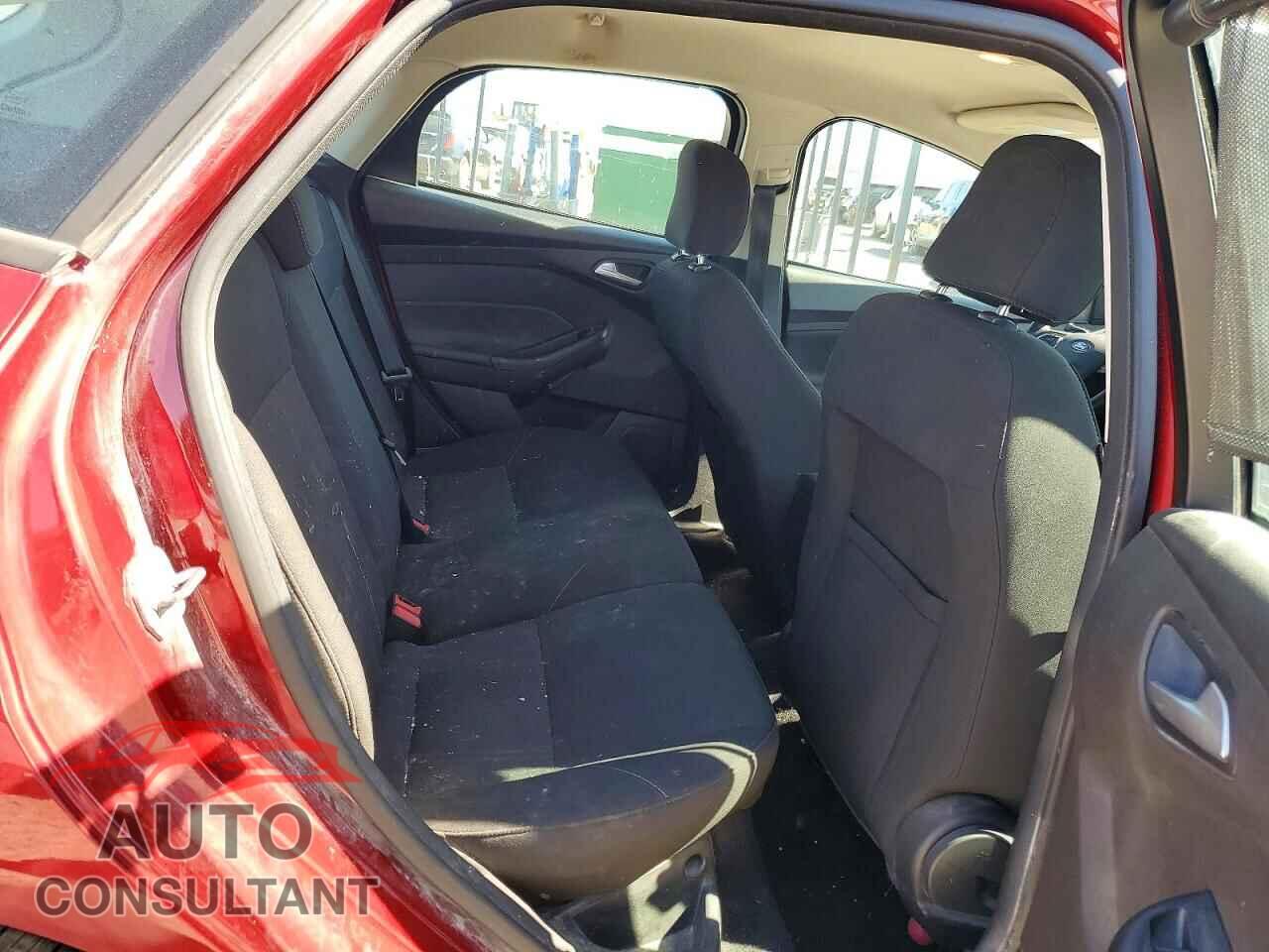 FORD FOCUS 2017 - 1FADP3K2XHL295346
