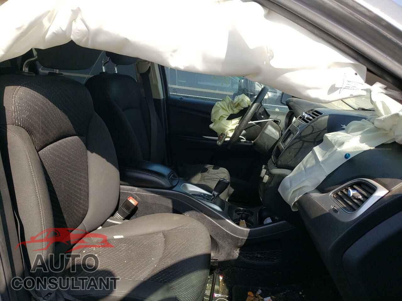 DODGE JOURNEY 2018 - 3C4PDCAB2JT496833