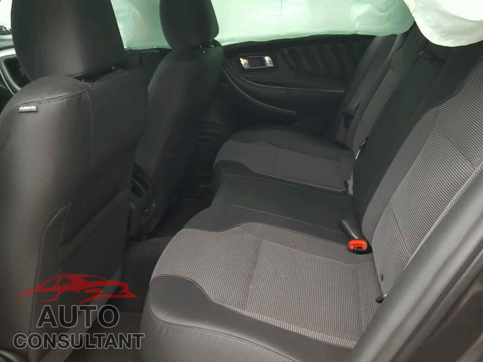 FORD TAURUS 2015 - 1FAHP2E88FG170413