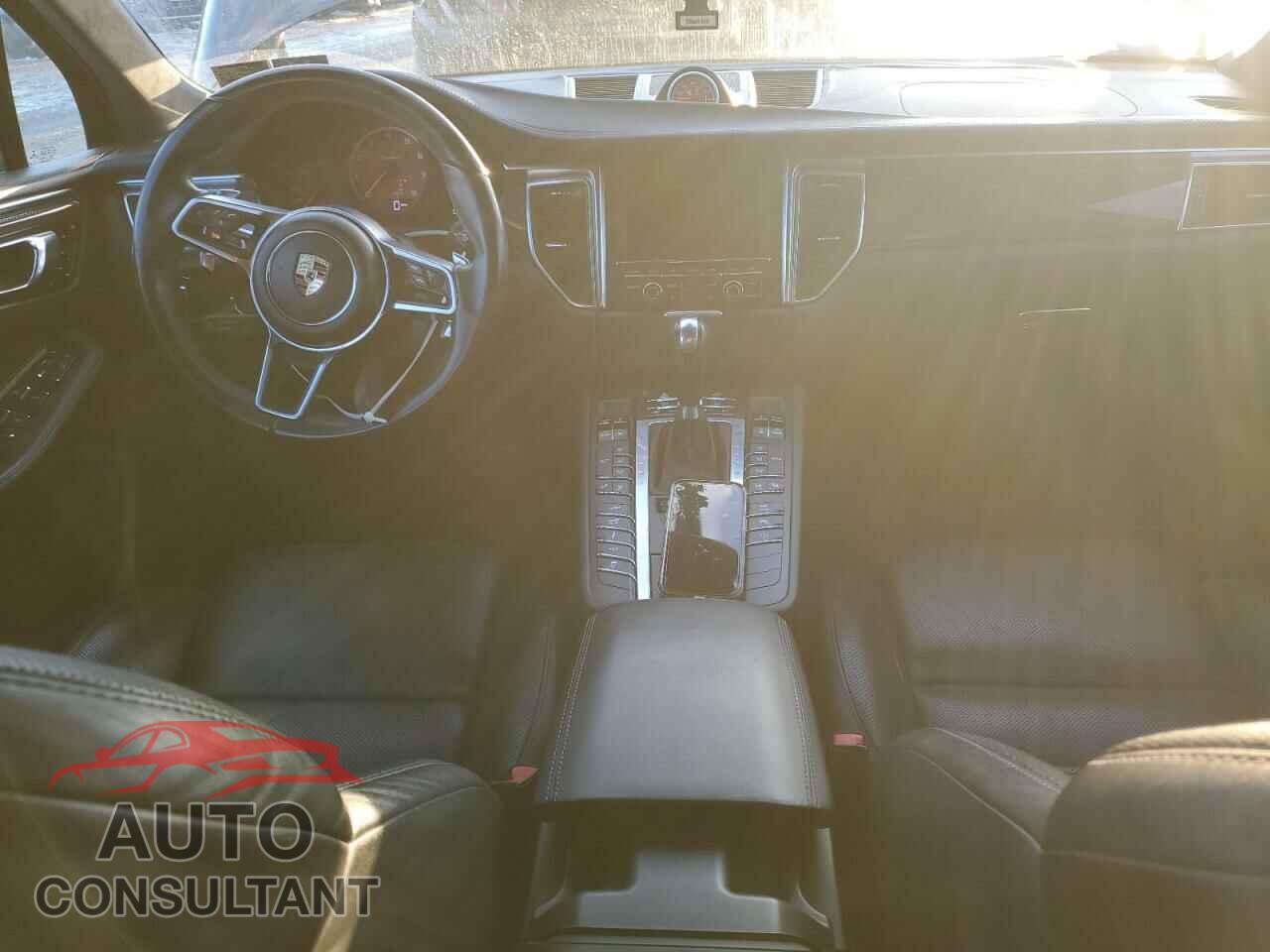 PORSCHE MACAN 2016 - WP1AF2A57GLB92162