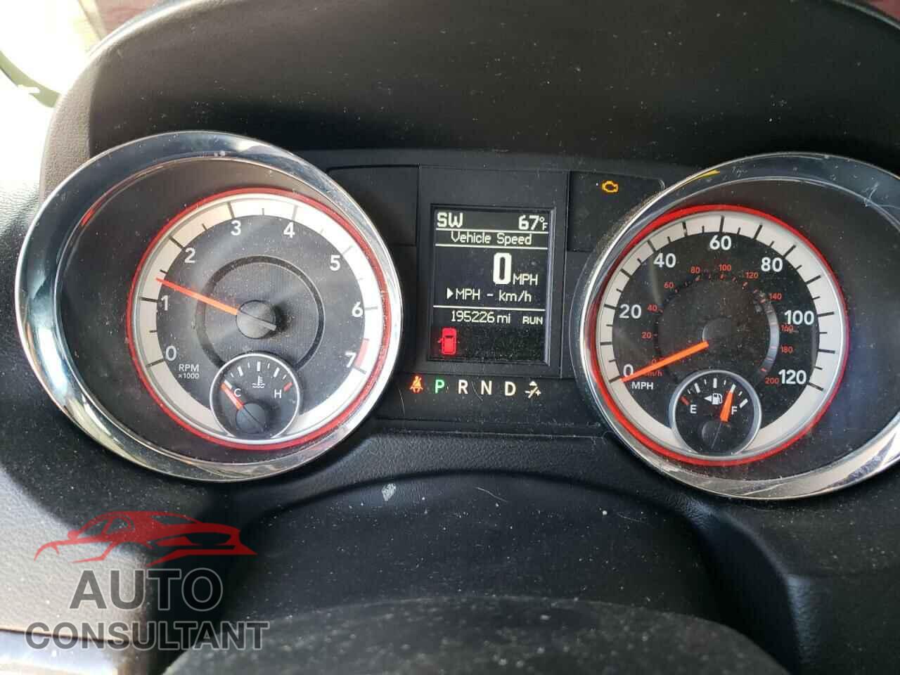 DODGE CARAVAN 2011 - 2D4RN5DG3BR679125