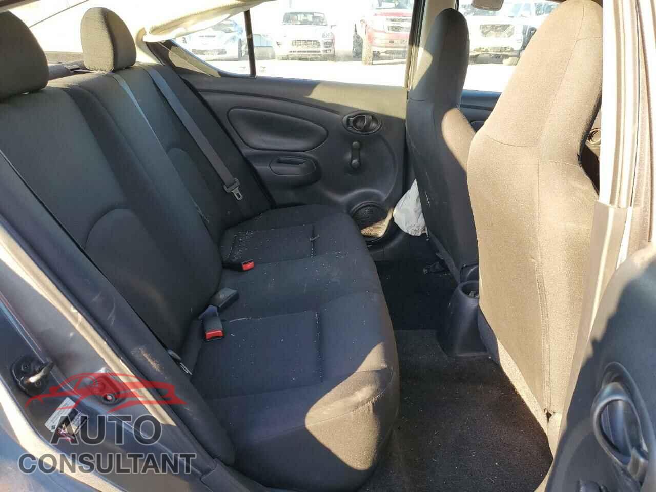 NISSAN VERSA 2017 - 3N1CN7AP2HL877836