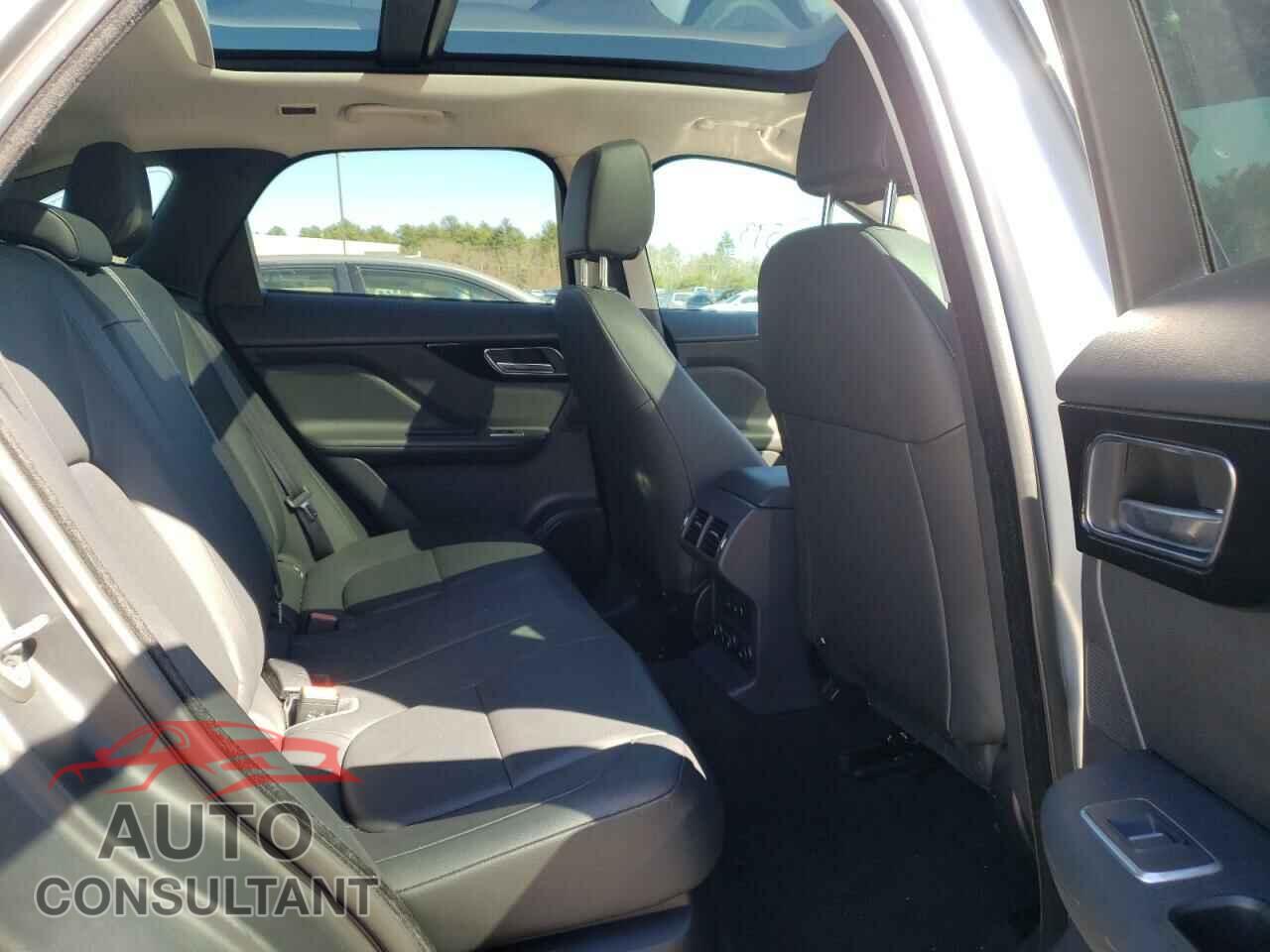 JAGUAR F-PACE 2017 - SADCJ2BV5HA092019