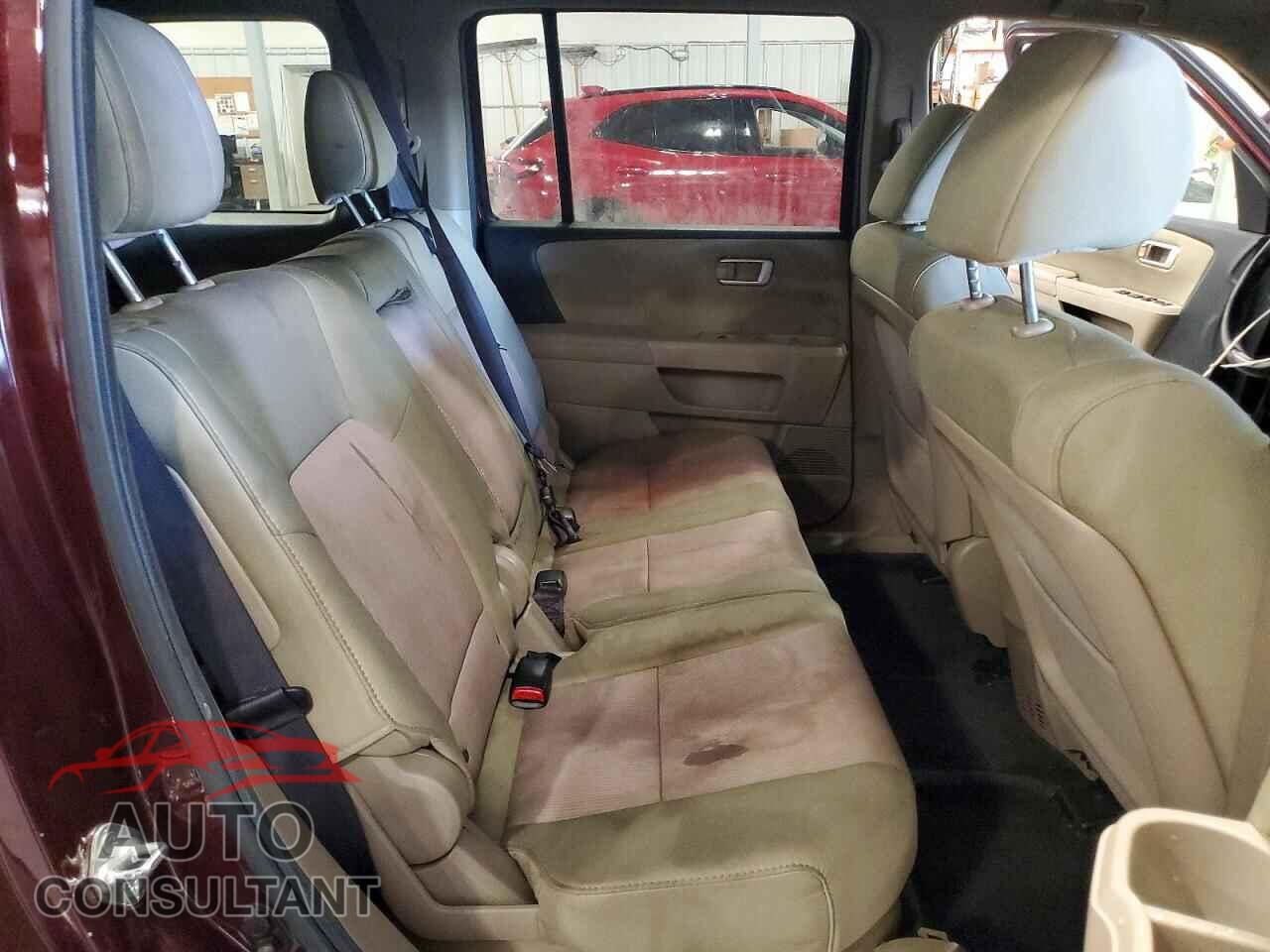 HONDA PILOT 2012 - 5FNYF4H48CB072828
