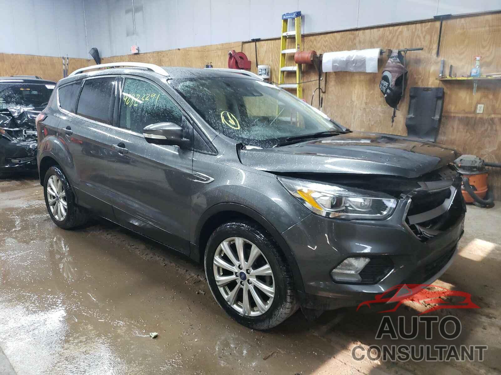 FORD ESCAPE 2017 - 1FMCU0JD3HUE06695