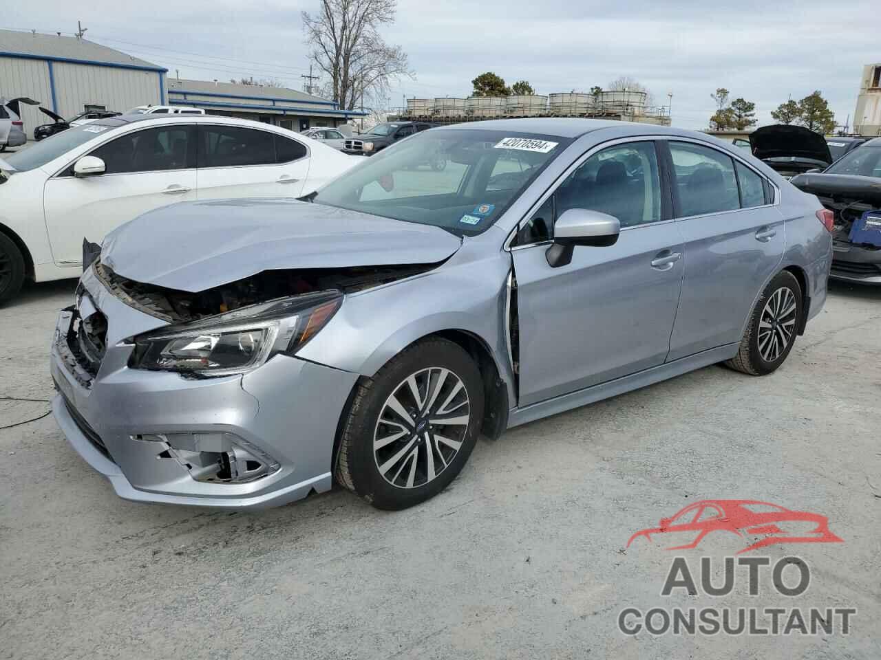 SUBARU LEGACY 2019 - 4S3BNAF67K3024230