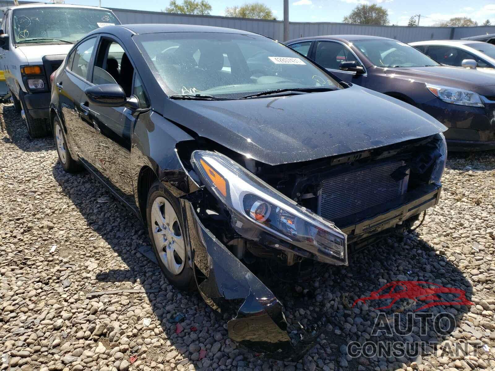 KIA FORTE 2018 - 3KPFK4A76JE239052