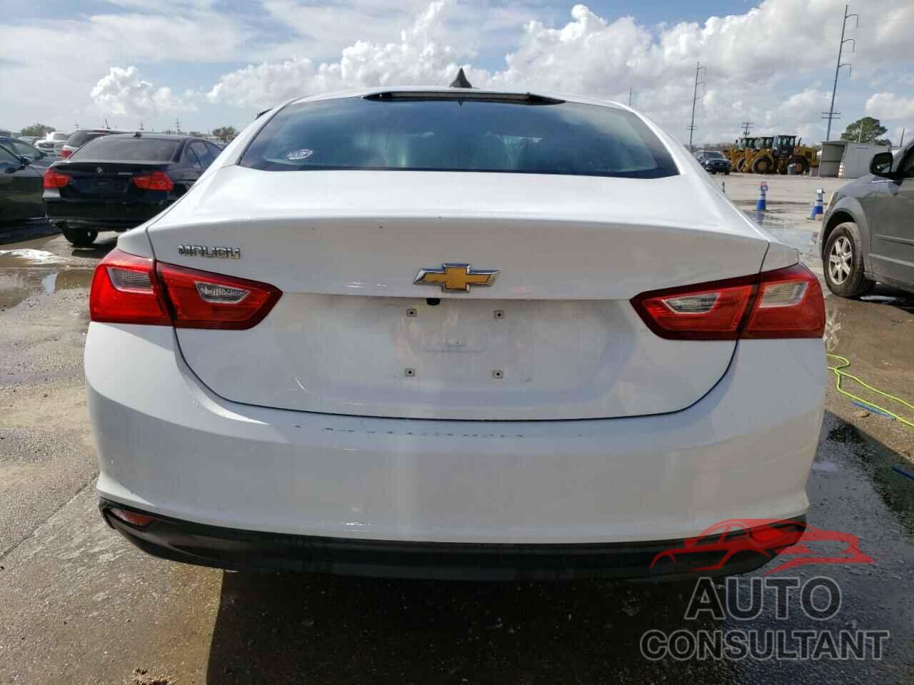 CHEVROLET MALIBU 2018 - 1G1ZB5ST2JF201914