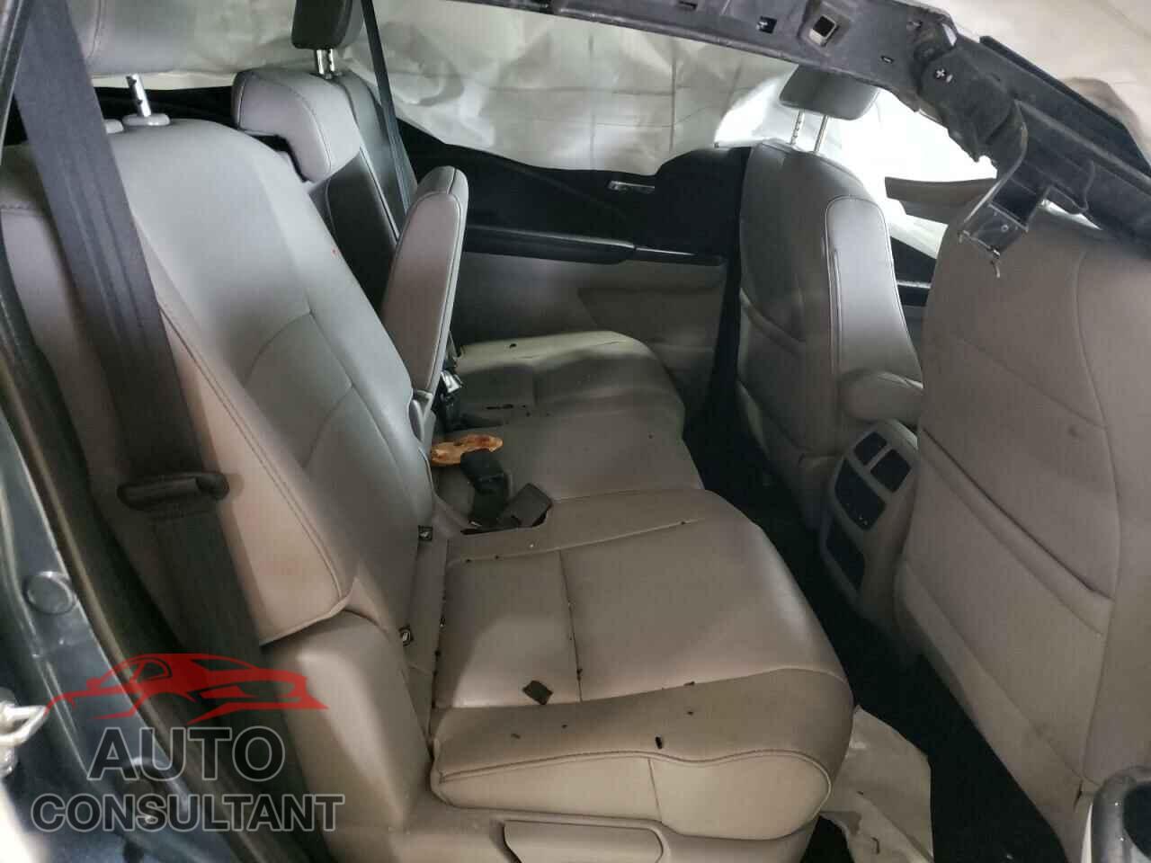 HONDA PILOT 2017 - 5FNYF6H54HB087757