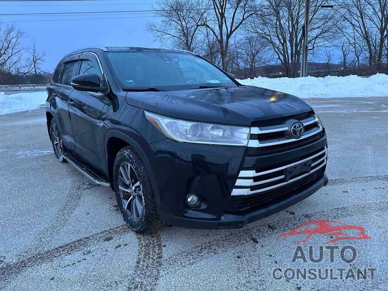 TOYOTA HIGHLANDER 2019 - 5TDJZRFH0KS571581