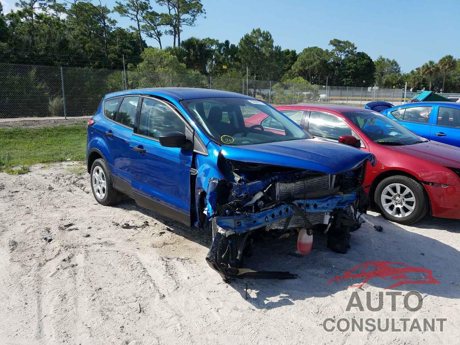 FORD ESCAPE 2018 - 1FMCU0F71JUA27963