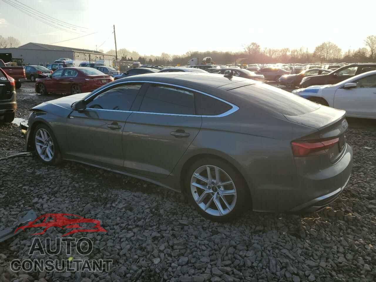 AUDI A5 2024 - WAUDACF57RA048442