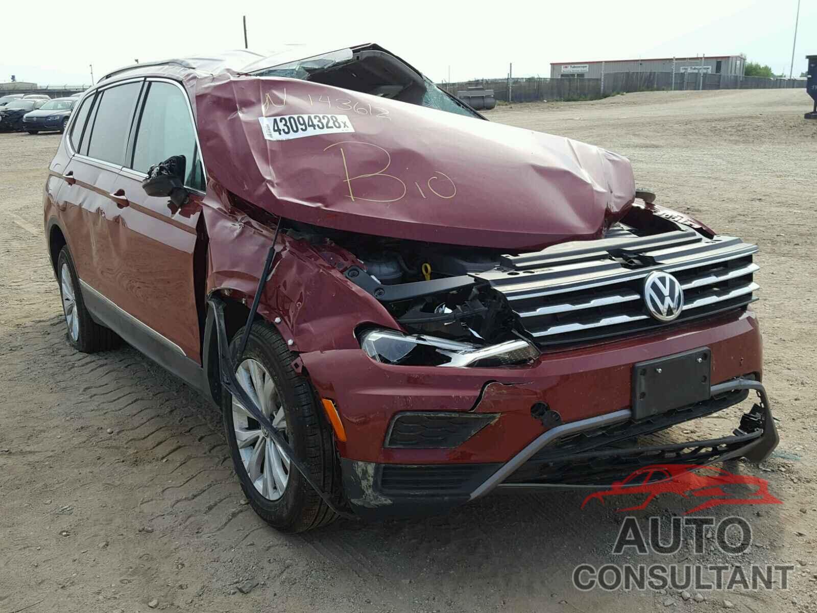 VOLKSWAGEN TIGUAN SE 2018 - 3VV2B7AXXJM143612