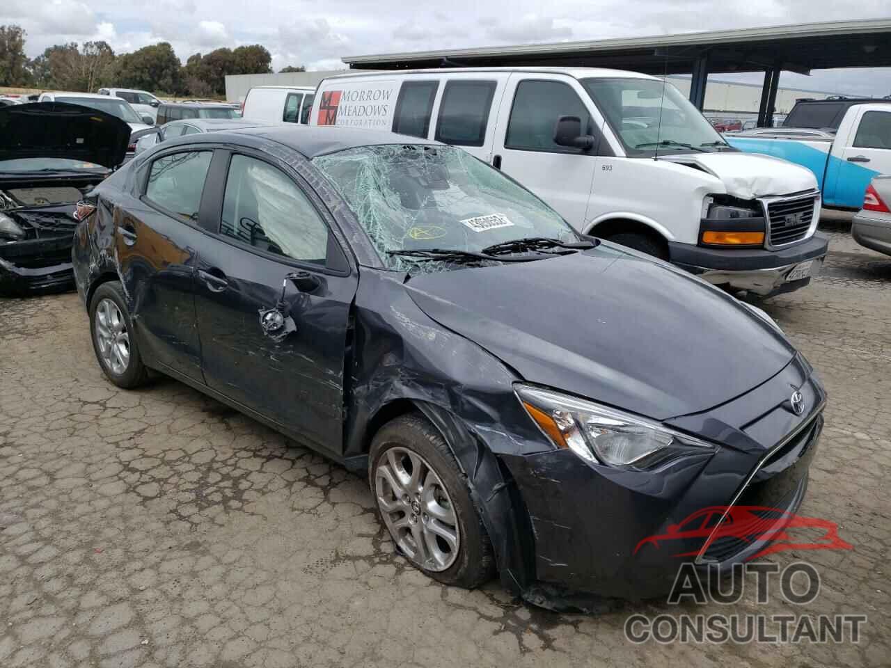 TOYOTA YARIS 2018 - 3MYDLBYVXJY314817