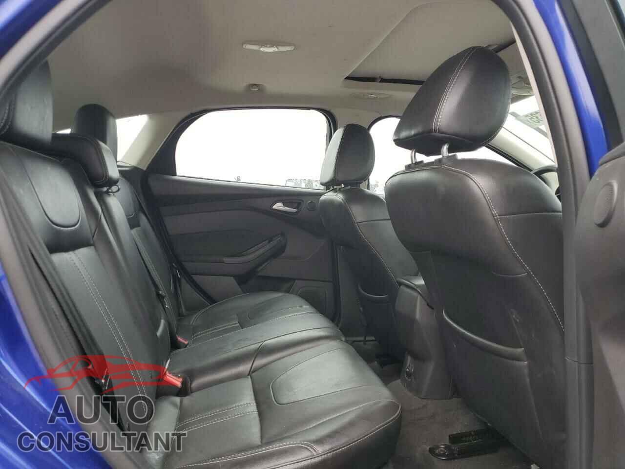 FORD FOCUS 2014 - 1FADP3N26EL299028