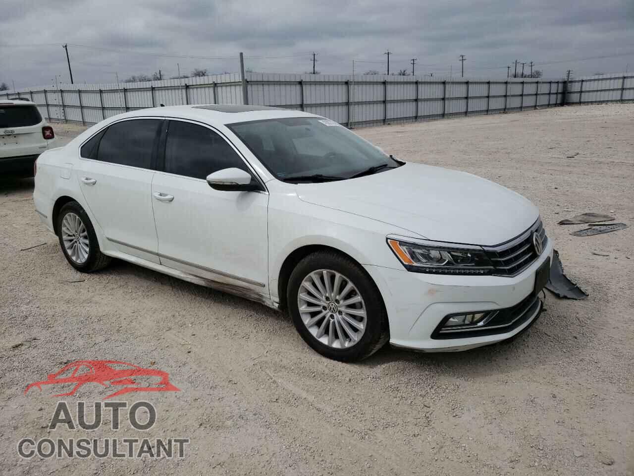 VOLKSWAGEN PASSAT 2017 - 1VWBT7A37HC036583